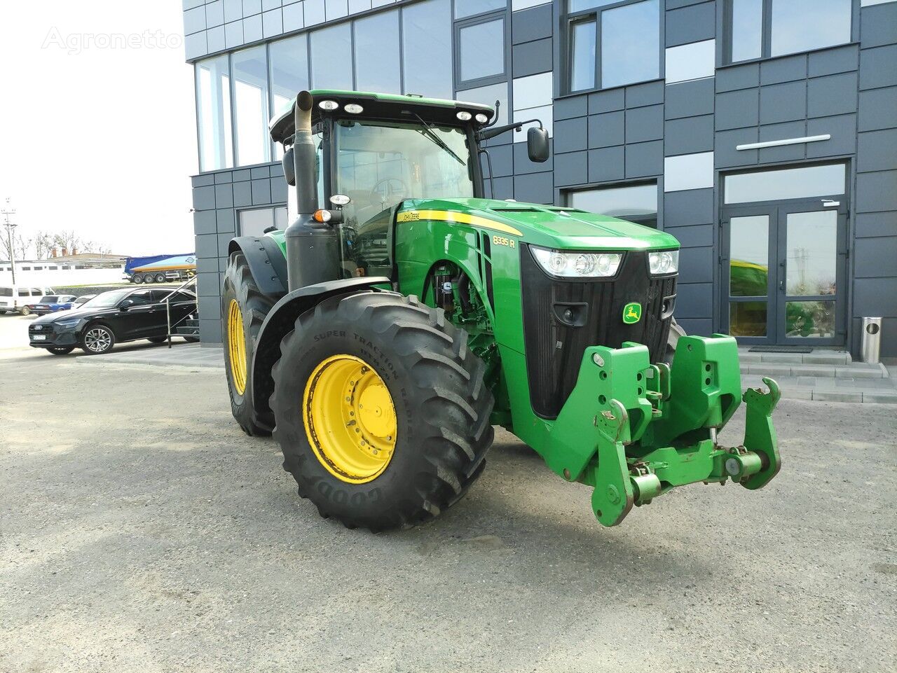 JOHN DEERE 8335R  kerekes traktor