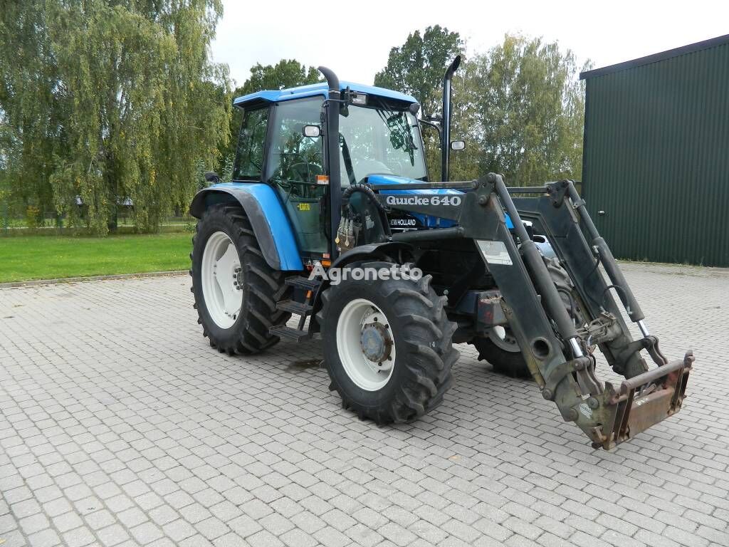 New Holland TS 100 kerekes traktor